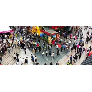 冰淇淋家批店如何选一个靠谱的位置（开雪糕批发店需要这些技巧）