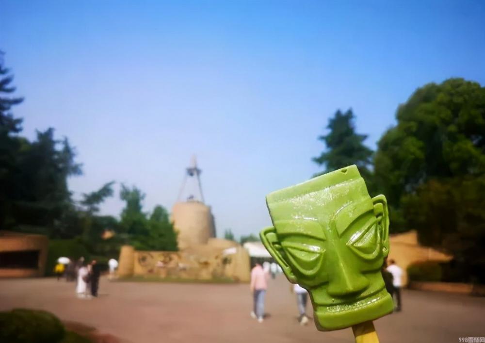 被骂惨的钟薛高，为何还被年轻人抢购一空？(22)